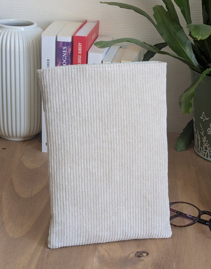 Pochette livre upcyclée