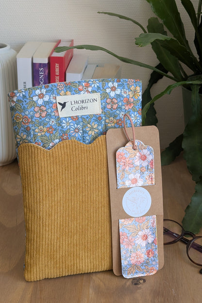 Pochette livre upcyclée