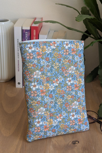Pochette livre upcyclée