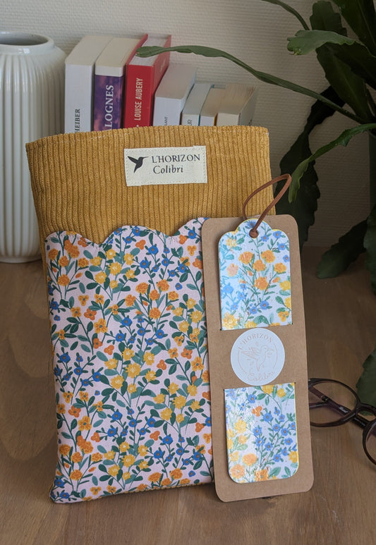 Pochette livre upcyclée